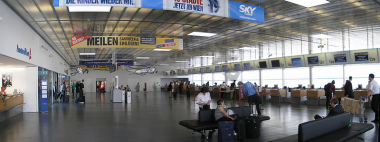 Wien Flughafen Schwechat A1